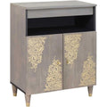 Offene Ablagen an dem Sideboard aus Massivholz und Mangoholz