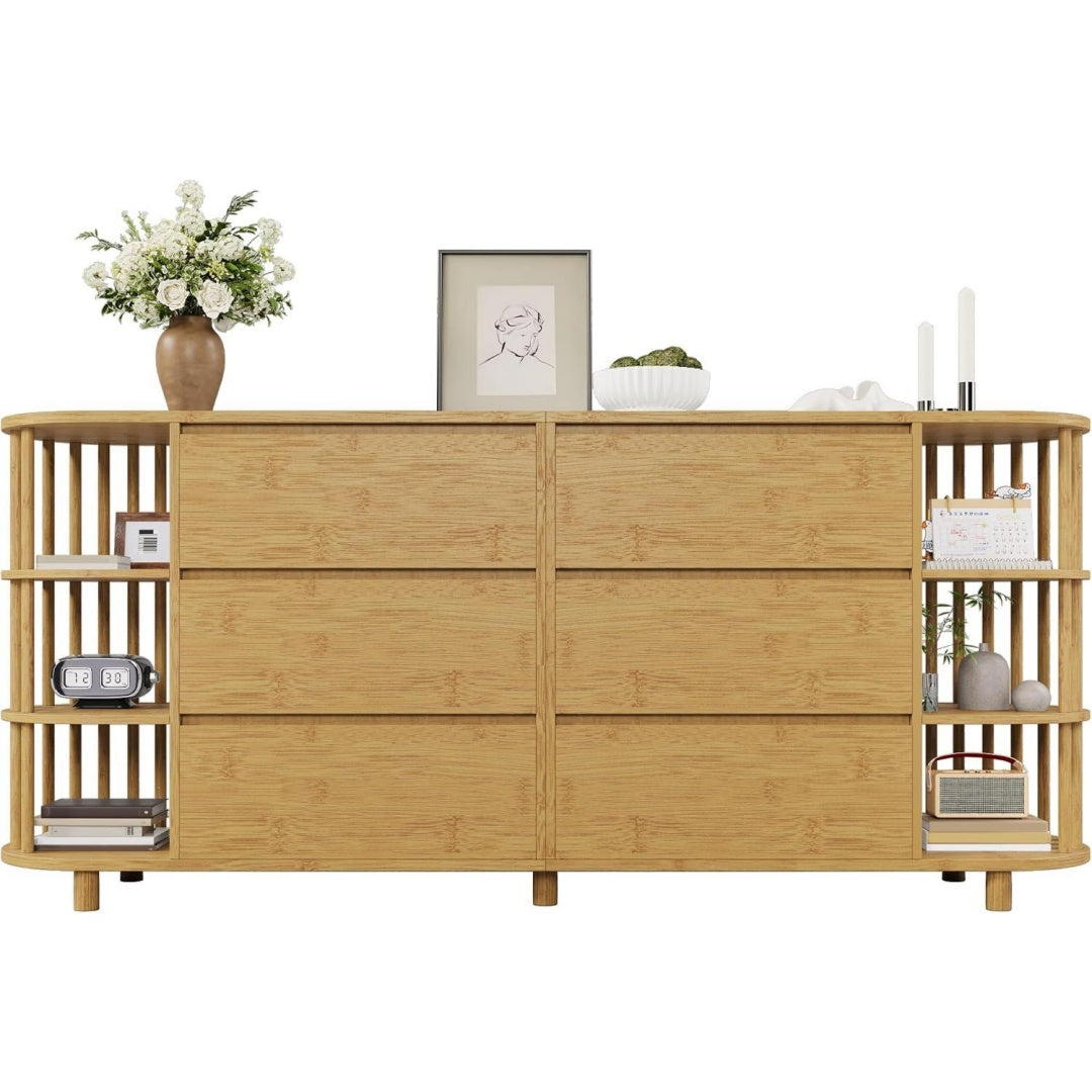 6 Schubladen treffen auf grifflose Fronten an dem Sideboard