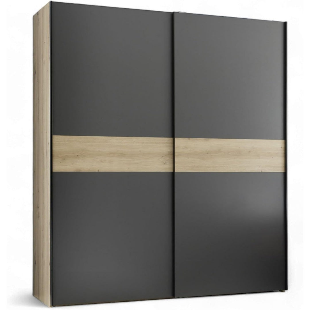 Der Kleiderschrank misst 170 x 195 x 58 cm