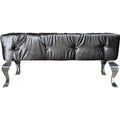 Der Hocker zeigt sich in Grau und Silber